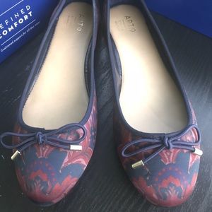 APT. 9 slip on shoes